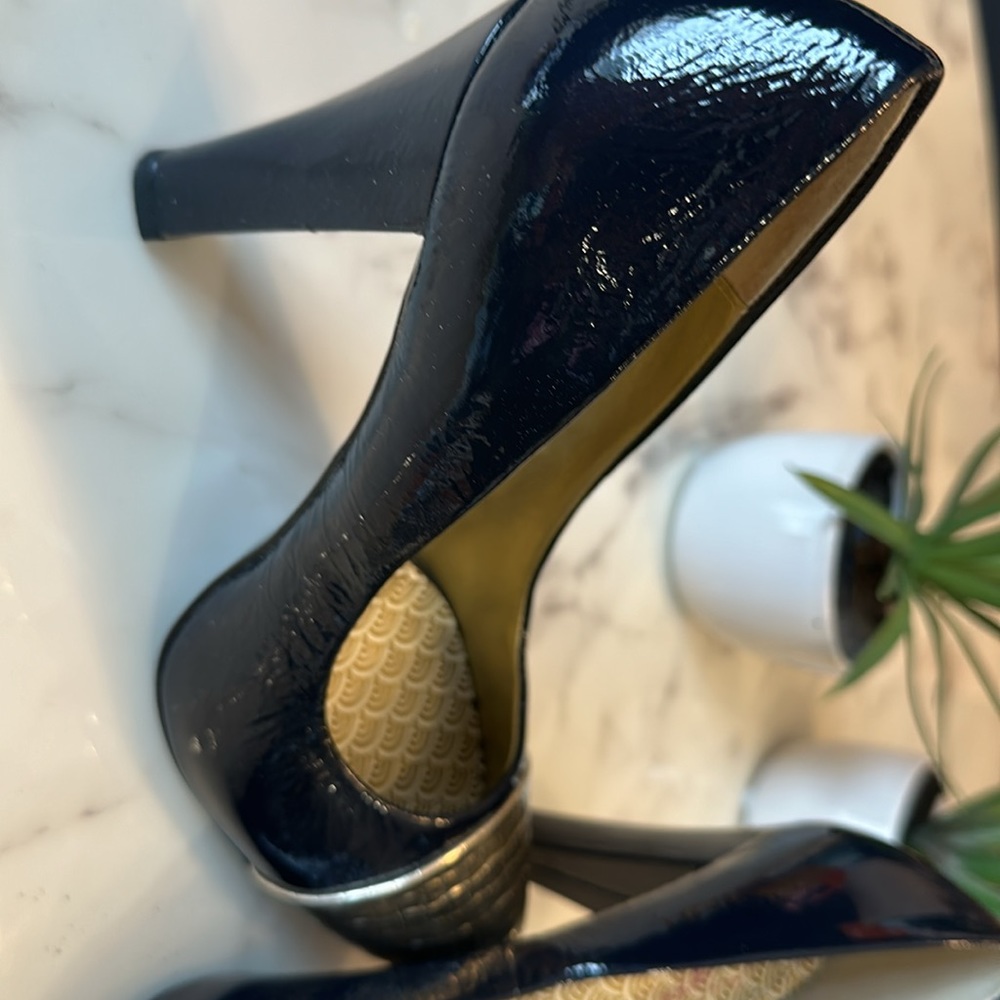 New heels - Picture 2 of 3
